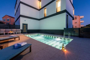 Apartments House Novel